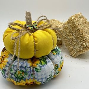 Sunflowers Pumpkin Cake